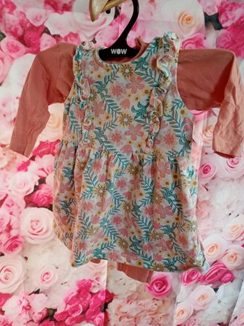 Ensemble 3 pièces 6 mois.