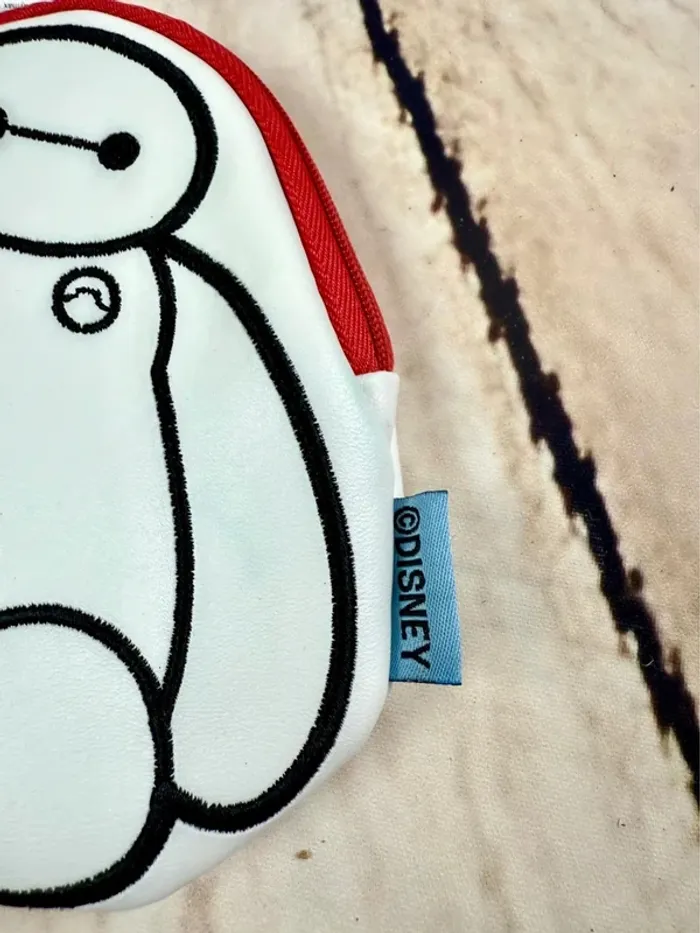 Porte monnaie porte pass annuel/ magic pass Disneyland BayMax - Disney Japan - photo numéro 4