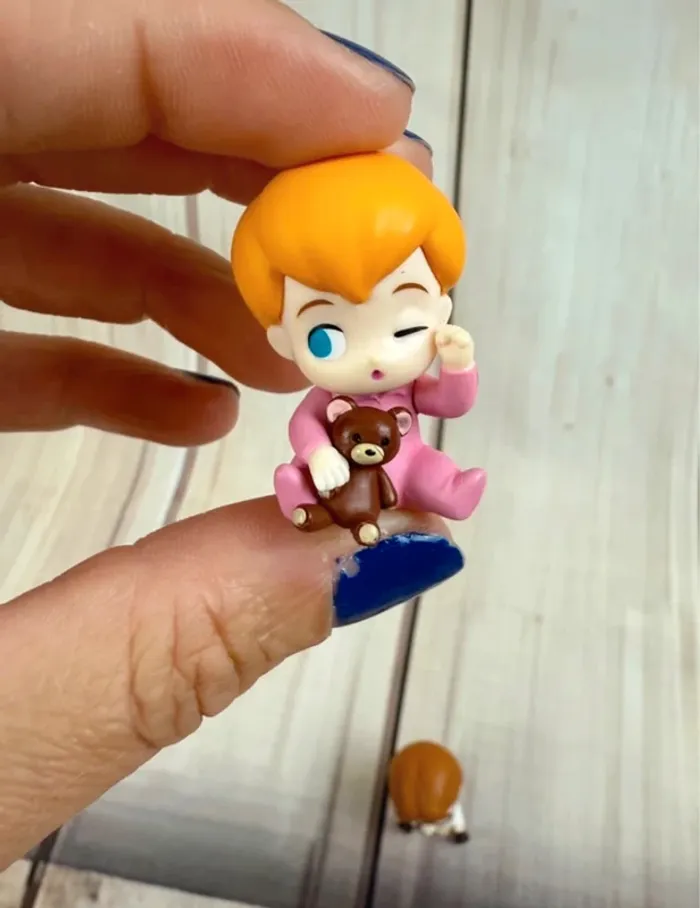 figurines Disney gashapon Michel et Jean Darling de Peter Pan import Japon - photo numéro 3