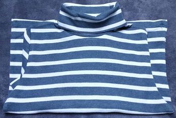 T-shirt / sous pull col montant