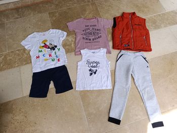 Lot vêtements garçon 8 ans
