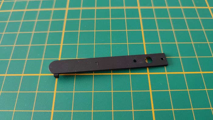 Bras de lève-vitre 86F n°86 pièce détachée Porsche 911 Carrera RS 2.7 1/8 1/8ème Altaya #B37 - photo numéro 2