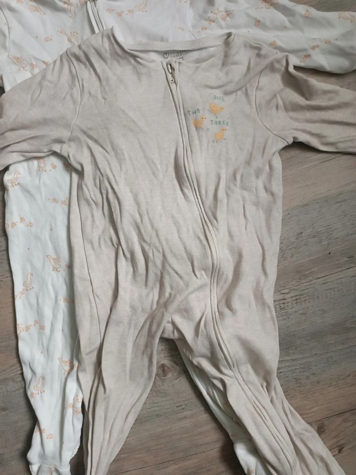 Lot de 2 pyjamas / dors bien - photo numéro 5