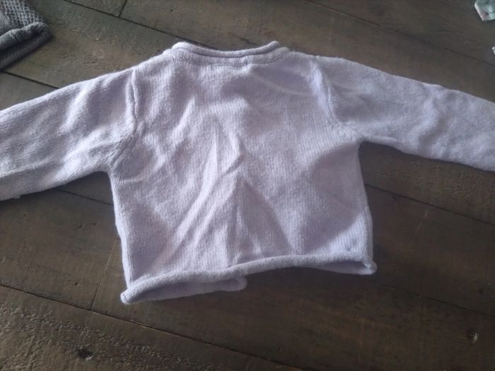 Lot de 3 gilets bébé fille 9 mois - photo numéro 9