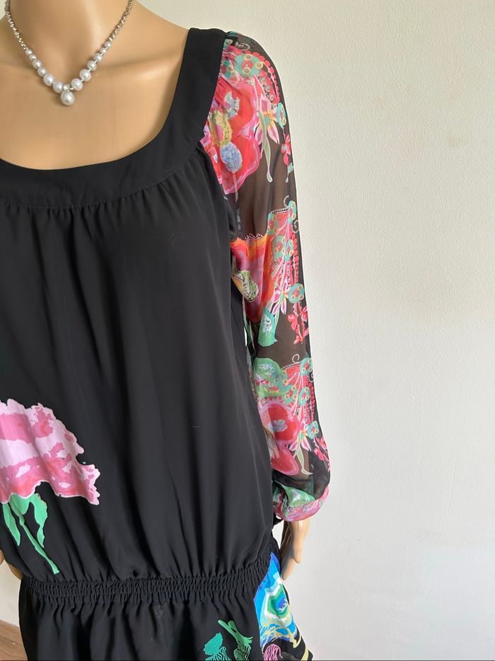 Robe courte ou tunique Desigual taille M jamais portée - photo numéro 4