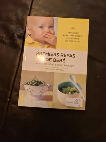 Premier repas de bebe