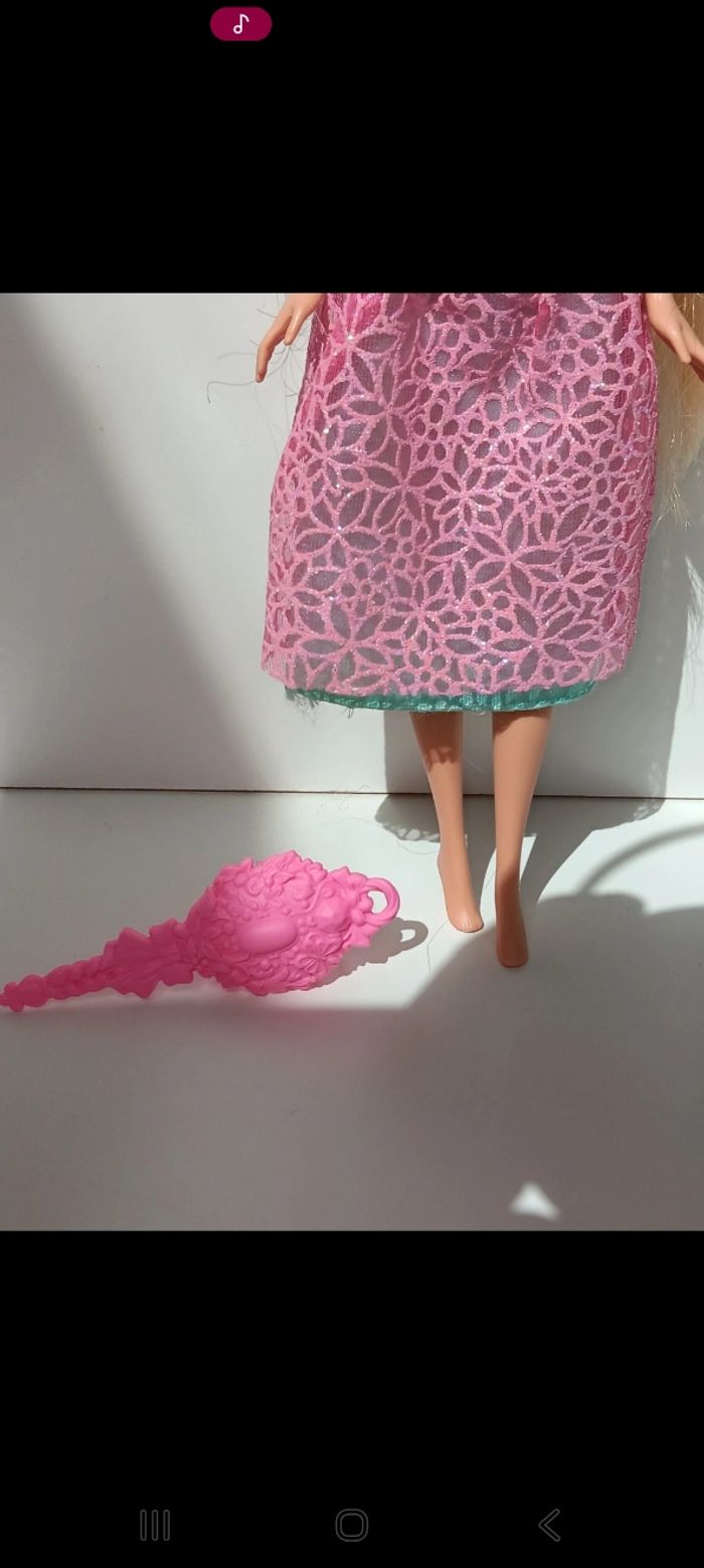 Poupée mattel barbie Endless Hair Kingdom Princesse dkb60 
Poupée et ensemble compris - photo numéro 3