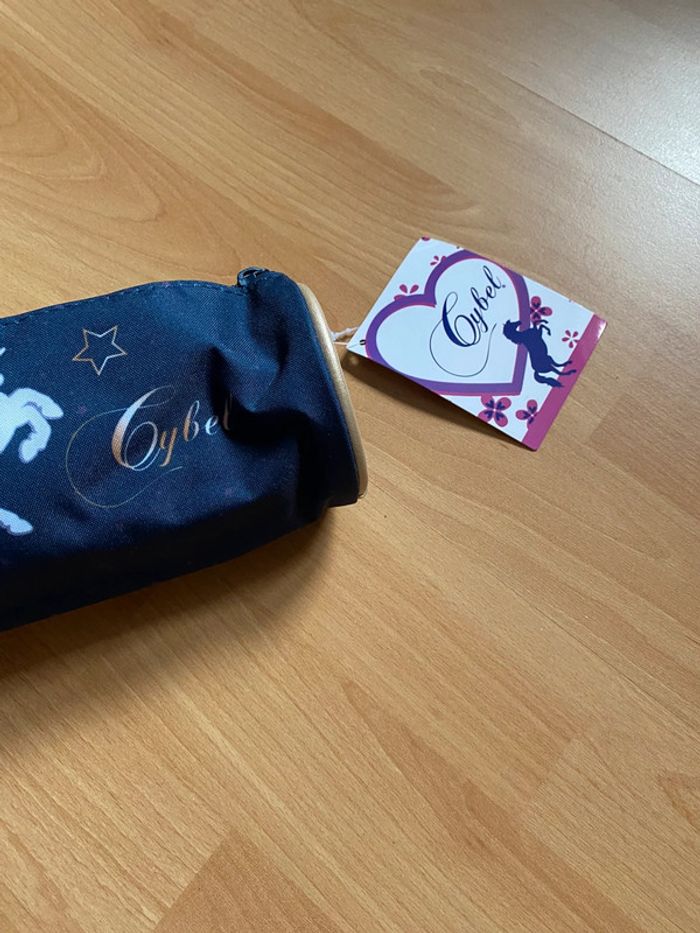 Trousse Cybel Neuve avec étiquette - photo numéro 2