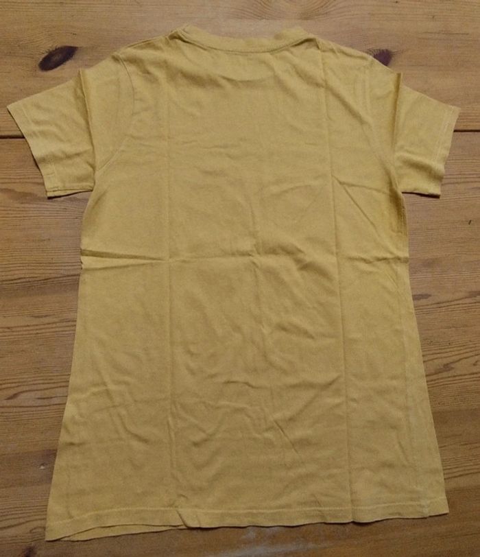 Tee-shirt jaune moutarde - photo numéro 2