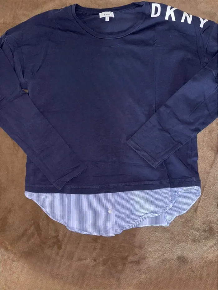 Haut manches longues femme DKNY bleu taille 16 ans ou 38 en très bon état - photo numéro 3