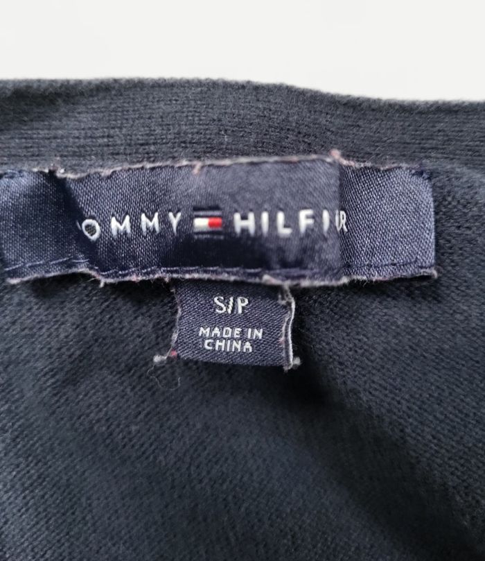 💙 Pull femme Tommy Hilfiger – Bleu marine à pois blancs – Col V – Taille S - photo numéro 7