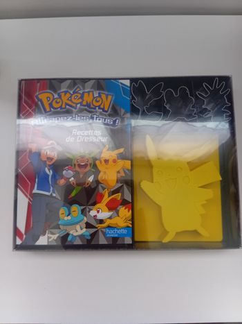 Coffret livre de cuisine pâtisserie Pokemon recettes de dresseur Moule Pikachu