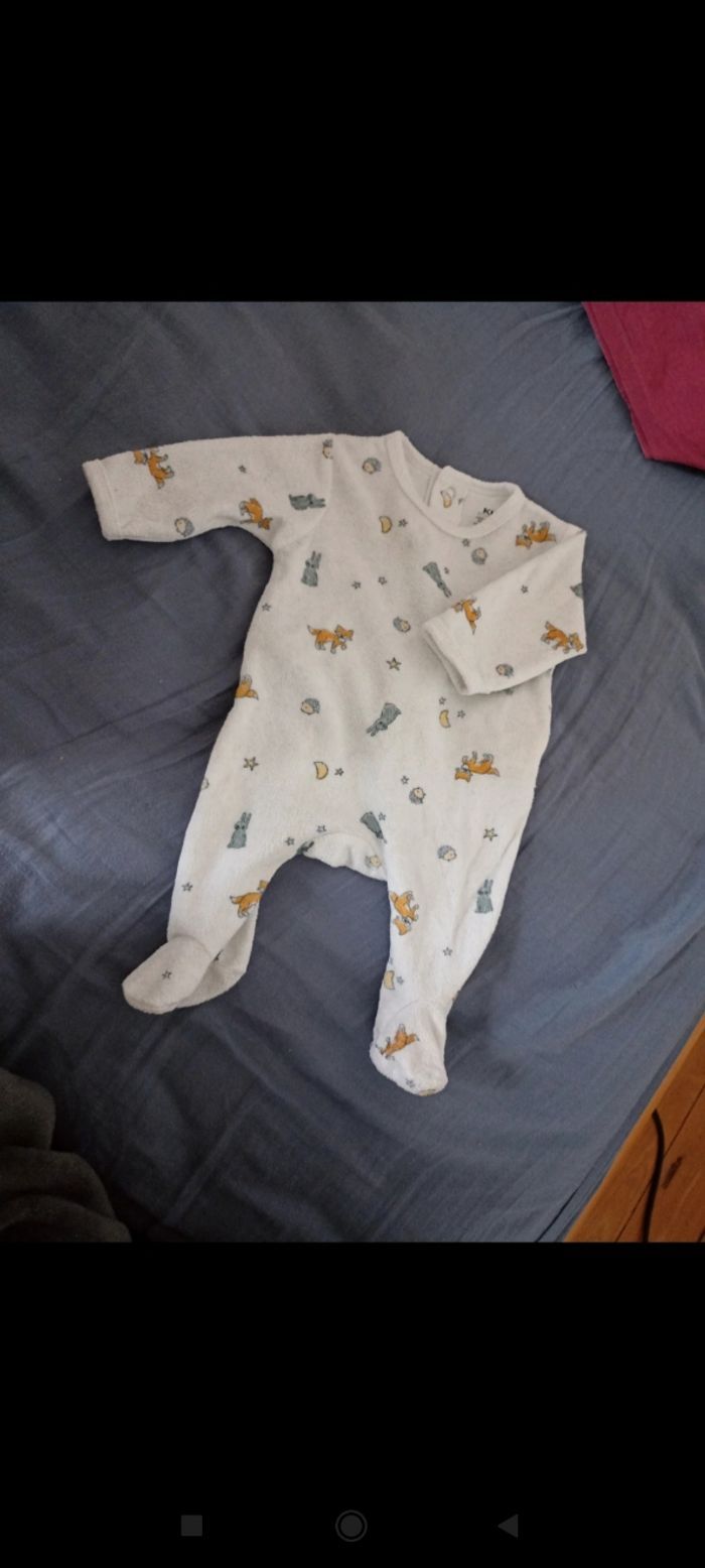 Lot pyjama 1 mois - photo numéro 3