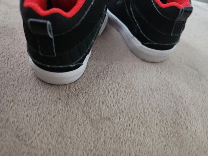 Bottines garçon  Adidas taille 22 - photo numéro 4