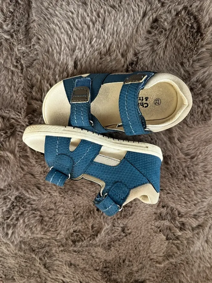 Nue pieds enfant