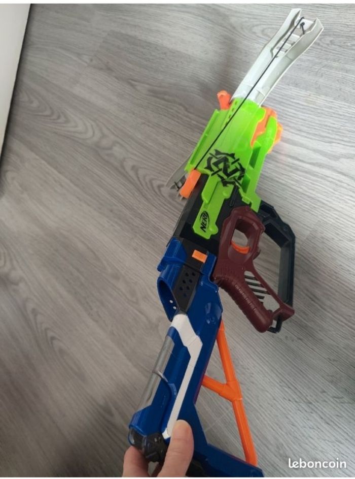 Arbalète nerf strike zombie - photo numéro 2