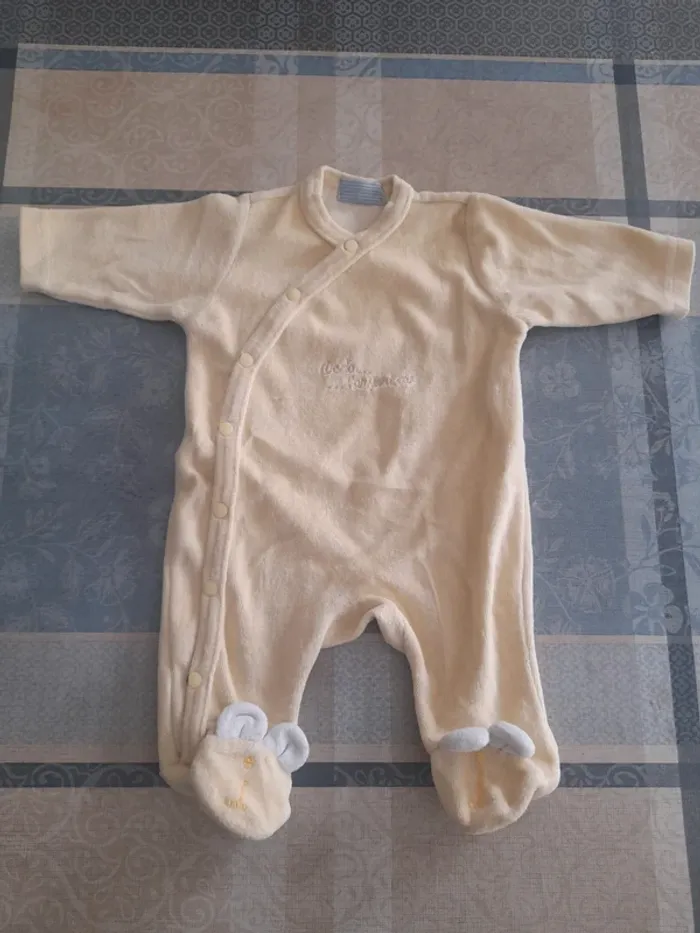 Lot de pyjamas - photo numéro 6