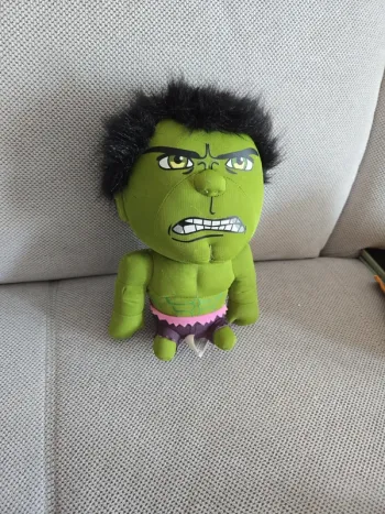 Peluche bruyante hulk