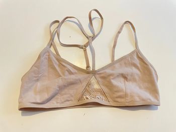 Brassière taille M tour de cou