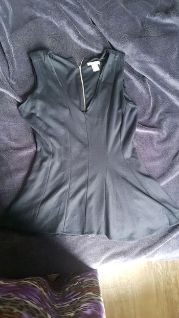 Haut à décolleté peplum taille M