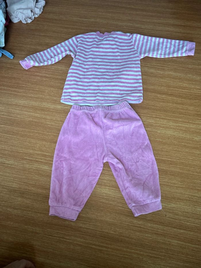Pyjama deux pièces 12 mois - photo numéro 2