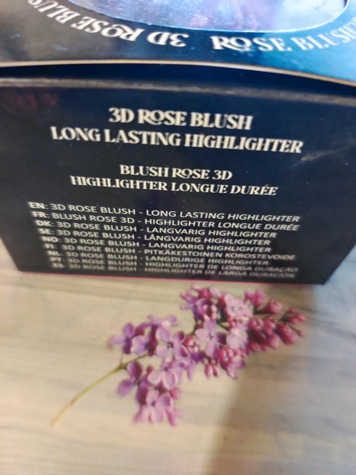3 D rose blush long lasting highlighter - photo numéro 3