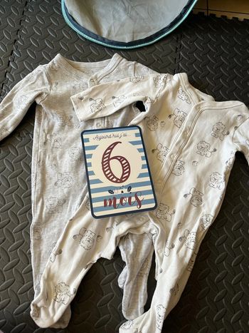 Lot body lions M&S 6M