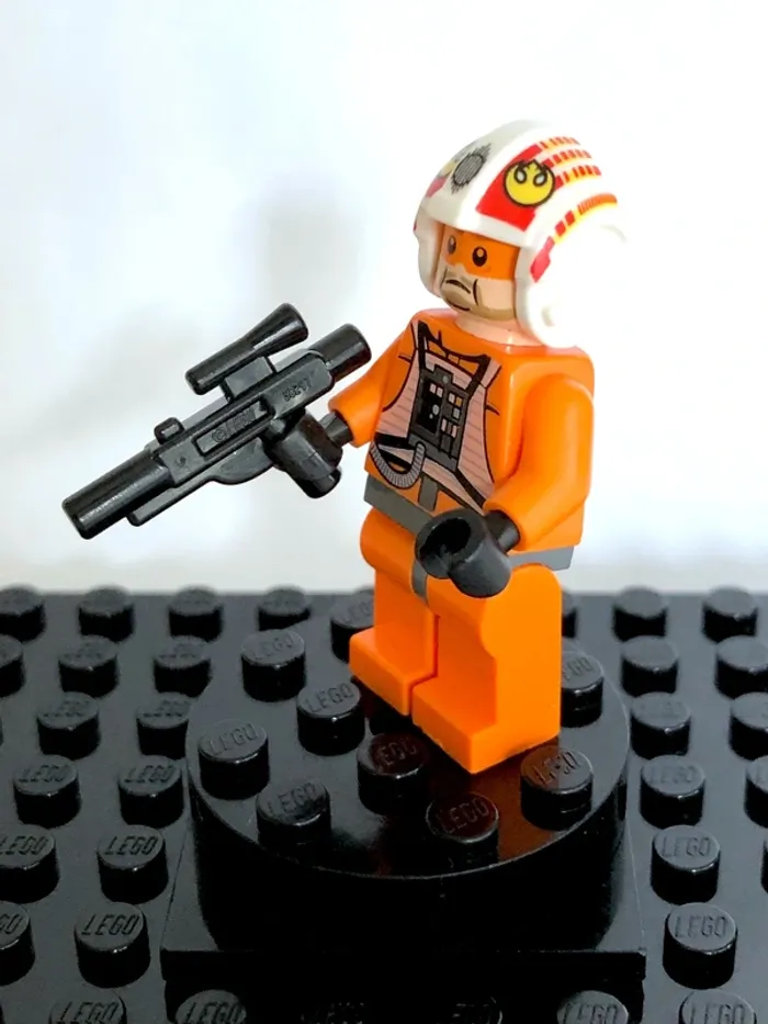 LEGO Star Wars episode IV - Jek Porkins - photo numéro 4