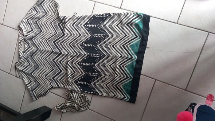 Robe camaieu satin noire beige verte 38 tbe - photo numéro 2