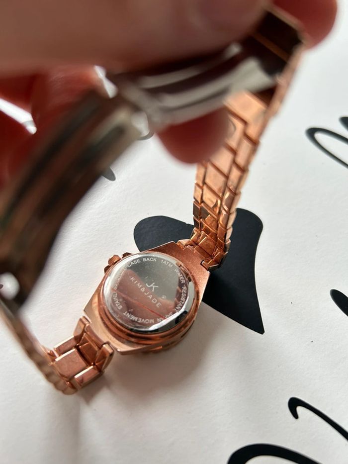 Montre femme - photo numéro 2