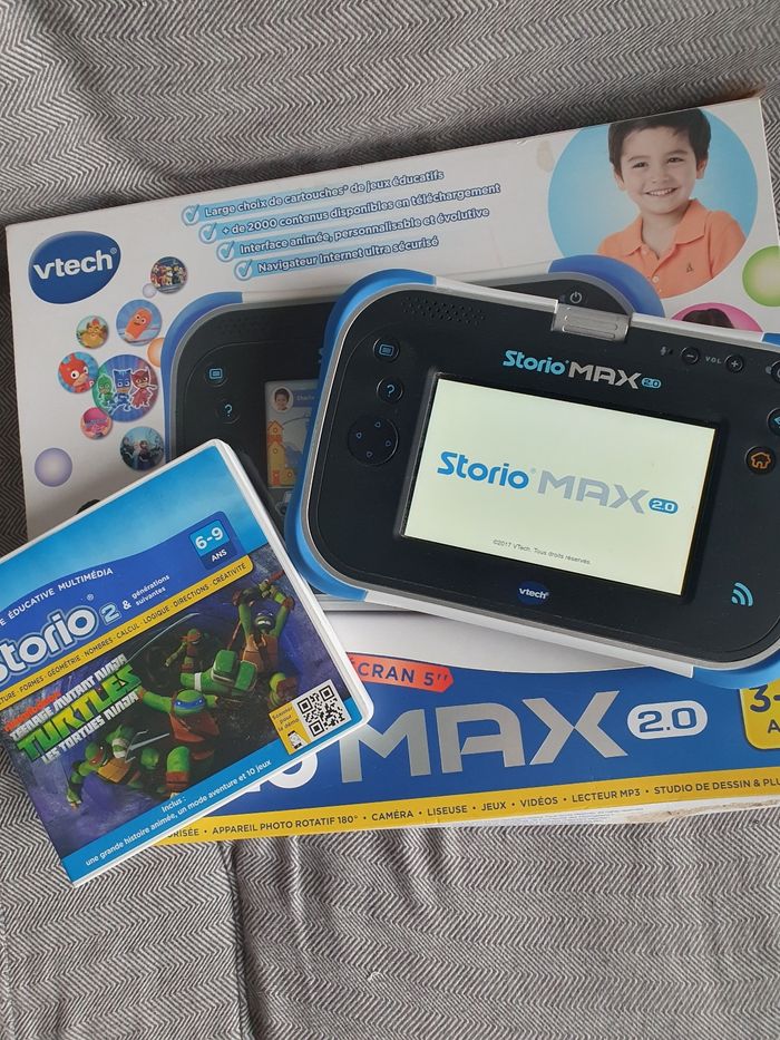 Console storio max