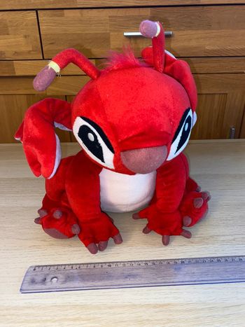 Peluche Leroy stitch lilo disney expérience alien extraterrestre Disneyland Paris