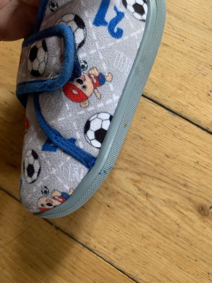Chaussons foot taille 24 à scratch - photo numéro 8