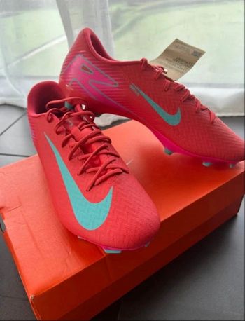 Crampon zoom vapor 16 academy