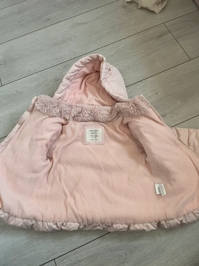 Doudoune Zara 12 mois - photo numéro 2