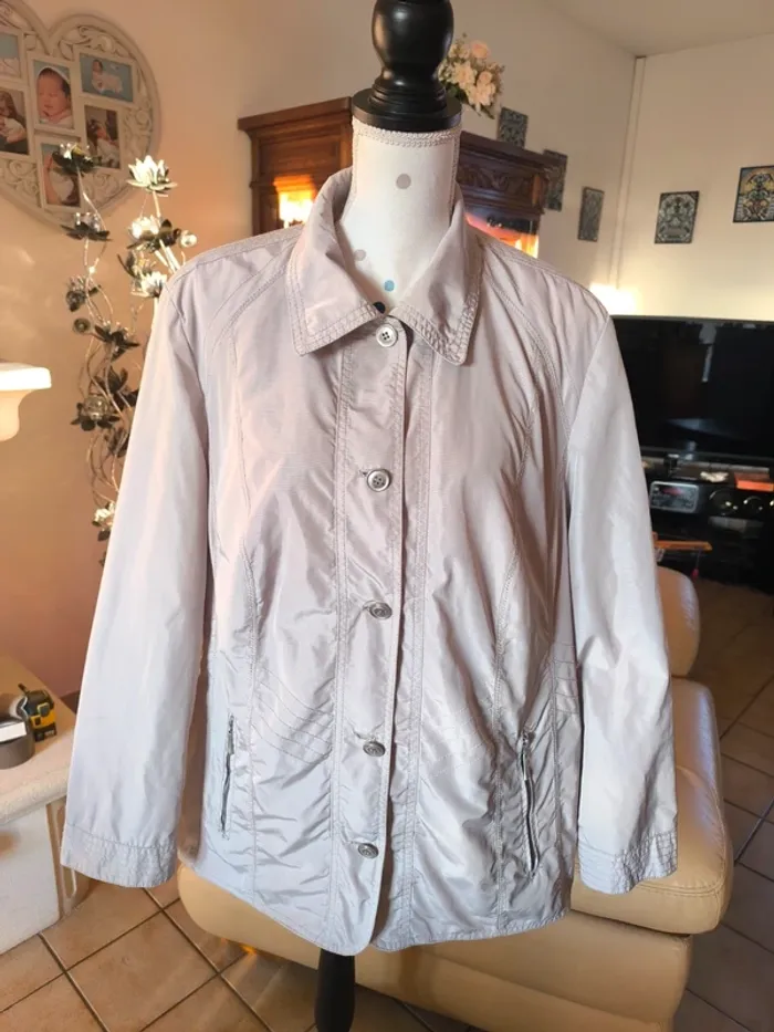 Jolie veste légère imperméable - photo numéro 2