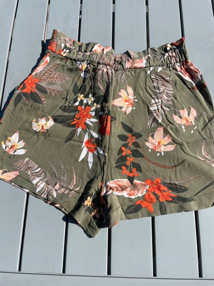 Shirt kaki fleuri Pimkie - photo numéro 5