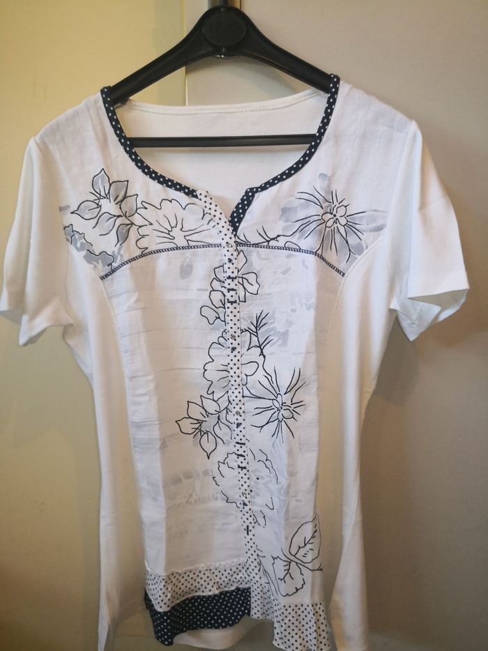 Tee shirt bleu blanc