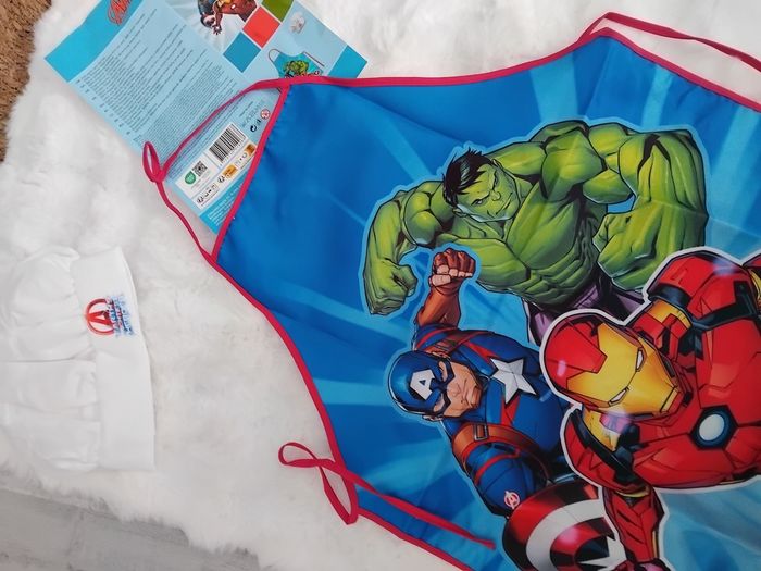 Tablier et toque Avengers, neuf - photo numéro 2