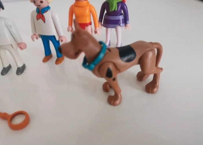 Playmobil lot personnage et chien scooby doo shaggy Samy Véra Daphné Fred et Chien Scooby-Doo - photo numéro 4