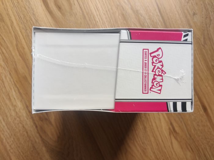 ETB Pokémon Flamme Blanche EV10.5 - photo numéro 2