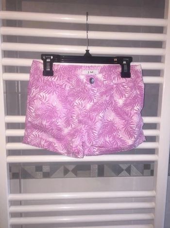 Short La Halle 8 ans neuf à 5 euros