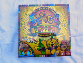 Jeu de société senor pepper neuf