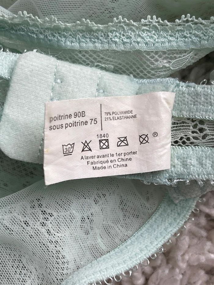 Soutien-gorge corbeille Miss Helen de Monoprix taille 90B couleur vert d’eau-menthe - photo numéro 5