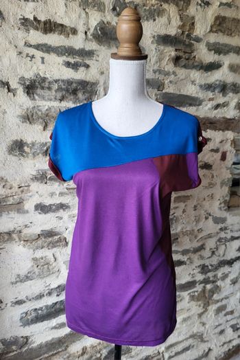 T-shirt manches courtes bleu violet bordeaux Yessica Taille S ou 36