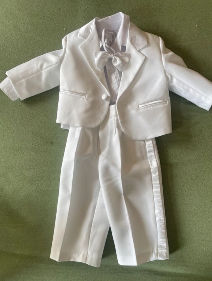 Costume blanc baptême/mariage 6mois