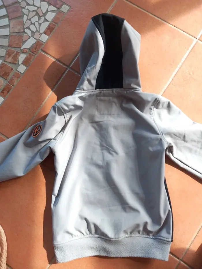 Jolie veste de pluie - photo numéro 7