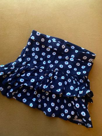 Jupe à fleurs taille 3 ans