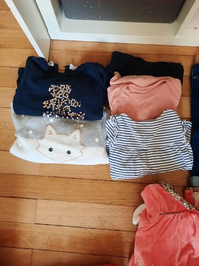 Lot vêtements bébé - photo numéro 2