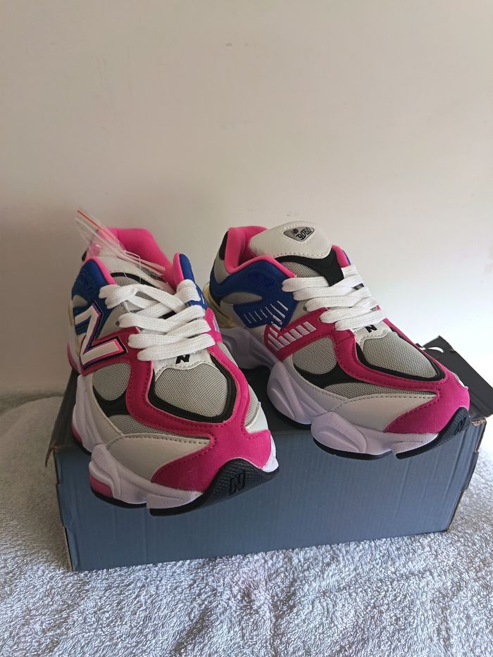 Chaussures neuf - photo numéro 4